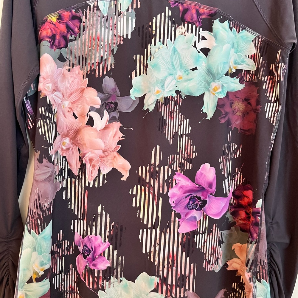 CALIA by Carrie Underwood Long Sleeve Floral Printed Rashguard Swim top XL - Picture 2 of 12